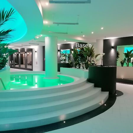 Szczecin Hanza Tower Apartment-Basen Luaran gambar